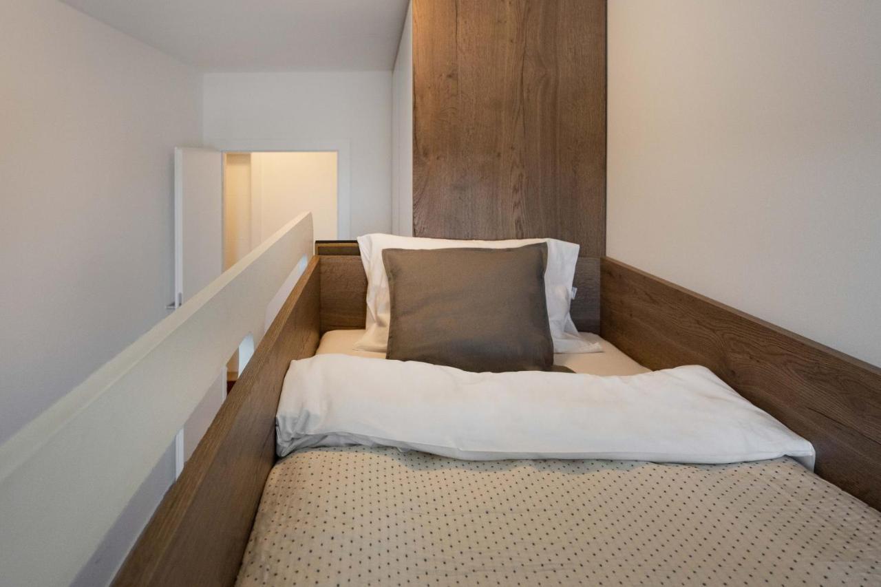 Stylish 2Bdr Apartment- Free Garage ซาเกร็บ ภายนอก รูปภาพ
