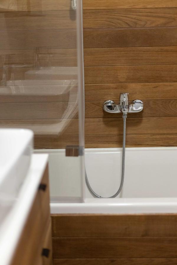 Stylish 2Bdr Apartment- Free Garage ซาเกร็บ ภายนอก รูปภาพ